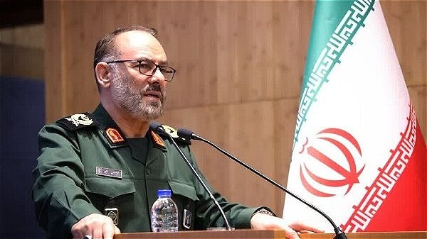 دفاع مقدس ۱۲ روزه قدرت ملت ایران و رهبر انقلاب را به دنیا نشان داد