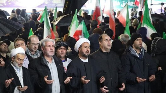 پنجاه و هفتمین شب گردهمایی مردمی در ارومیه؛ باران مانع حضور نشد