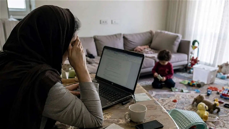 مادرانِ کار، کودکانِ بي‌مهد