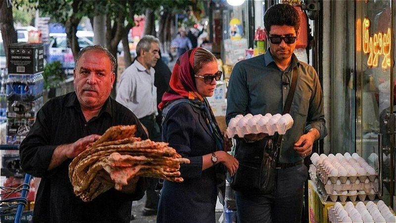 ضرورت جلوگيري از ايجاد نارضايتي مردم در شرايط جنگي