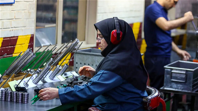 چرا نسل Z تمايلي به بيمه تامين اجتماعي ندارد 