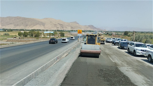 توسعه مسيرهاي ترانزيتي شمال غرب کشور اولويت دولت است
