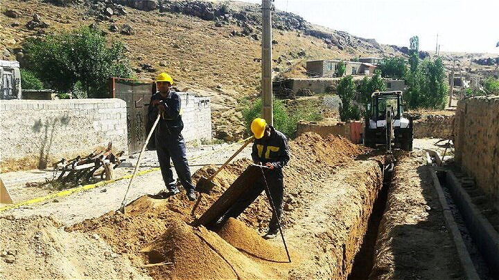 پرت ۲.۷درصدی گاز در آذربایجان غربی؛۲۲ هزار کیلومتر لوله‌گذاری انجام شد
